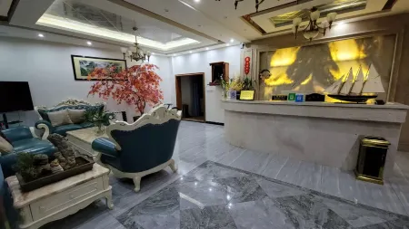 Anshun Longquan Qingyan Hotel Отели рядом с достопримечательностью «Guizhou Electron Technology Vocational College»