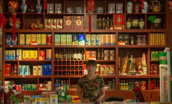 Dongping Lake Yun Homestay