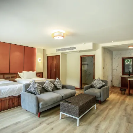 Xiangchuang Yanqi Homestay