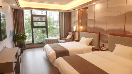 Yanting Liangjiang Impression Hotel