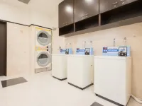 東橫INN橫濱市營地下鐵中心南站 中山附近的飯店