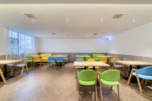 JunYi International Hotel(君逸酒店(上饶红星建材中心高铁站店 JunYi International Hotel(君逸酒店(上饶红星建材中心高铁站店