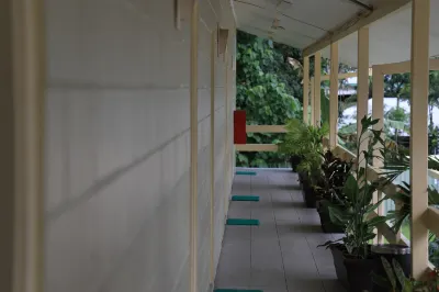 Huon Gulf Hotel & Apartments Hotel a 