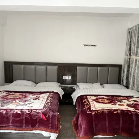 Kangding Xueyun Guest House