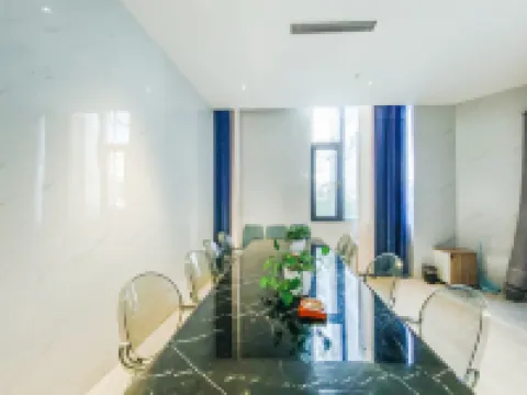 Lufeng Hotel