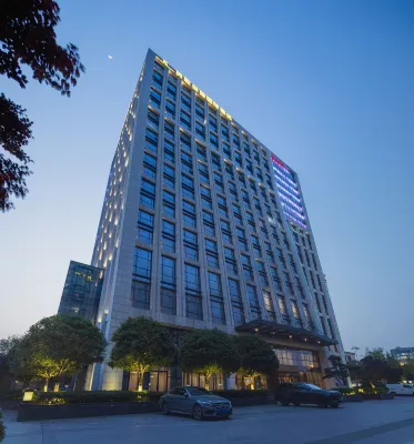 United Kingson HoteL Hotel di Stasiun Kereta Chengdu Selatan