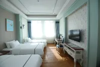 Jin Jin Holiday Hotel