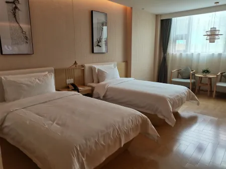 PuyinZhixuanHotel Отели рядом с достопримечательностью «Center Square»