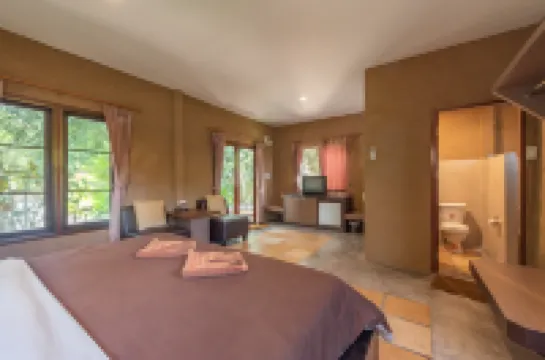 ที่พักสัตหีบ มันตราการ์เดนท์รีสอร์ท