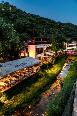 Lotus‘s Secret Hotel