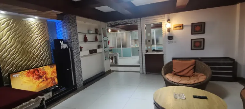 Loushanglou Seascape Motel