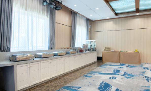 Lanuo Hotel (Chaozhou Ancient City People’s Square Store)