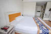 Longli Yurun Galaxy Hotel