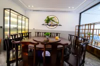 Shennongjia Linqu Muyuzhen Xinnong Manor