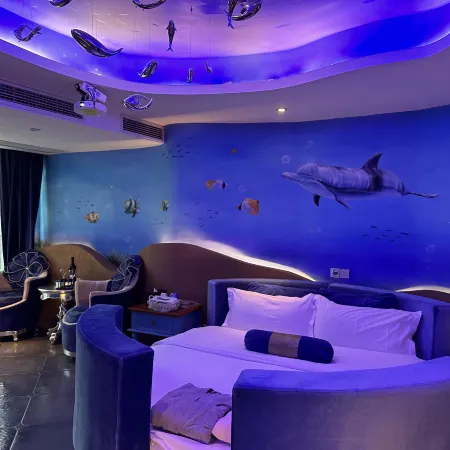 Rose Lover Hotel