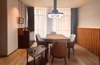 Lemon Hotel Отели в г. Донян