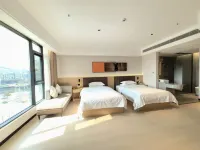 Shibing Yunman Hotel (Shanmu River Night Rafting Scenic Area Main Entrance) - parking