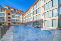 Grand Rezen Jiuzhaigou Resort Hotels in Jiuzhaigou