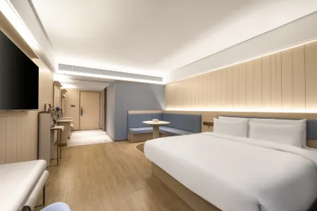 HanTing Hotel (Foshan Qiandenghu Yihaigang)