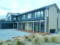Stargazing Tekapo Apartment Hotels near Chameleon Stargazing Booking Office