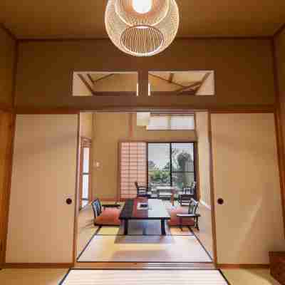 伊豆 高原　はなれ宿善積（12歳以下の子供は宿泊不可） Rooms