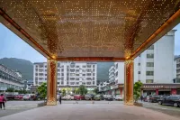 Guanlan International Hotel - parking