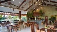 The Zen Villas Resort - breakfast