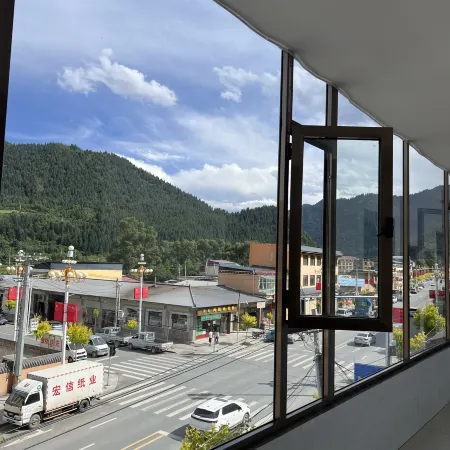 Zhuomala Homestay (Zhagulu Town)