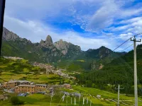 Ya'an 18 ° · Full View Sunrise View Homestay (Zagana Runwugou Branch) Hotels in Têwo County