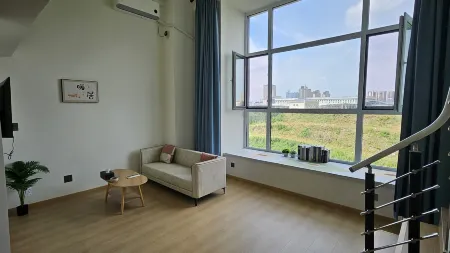 Lanjing loft qingshe hotel