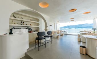 Yueyue Tingfeng Cliff Seaview Villa (Dali Bohai Haidongfang Shop)