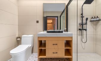 Huayi Select Hotel