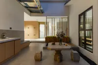 WENJU  HOTEL - Parkplatz