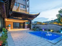 Hostel · Tianhua House Hotel