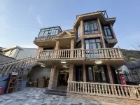 Xiao Biao Inn Hotels near Penglai Island