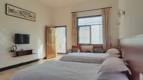 Jixi Longxushan Farmhouse