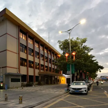 7 Days Inn Express(Shanwei Second Road Food Street Branch)