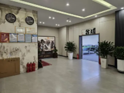 Fugu Jiangboyue Hotel