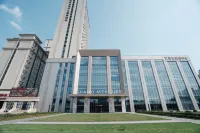 Shenyang Convention and Exhibition Center Accor Grand Mercure Hotel - Pools