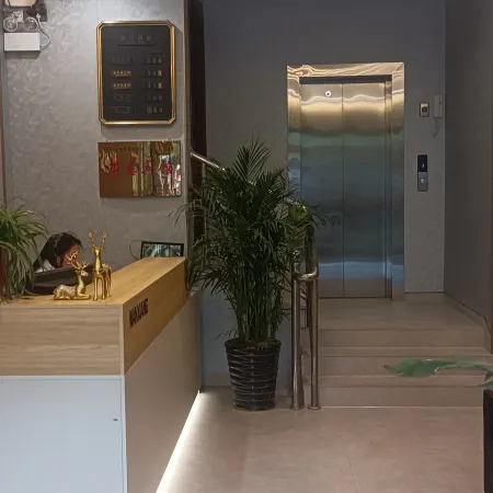 Cengong Wanxiang Hotel