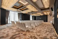 Urumqi Economic Development Accor Mövenpick Hotel - Bãi đậu xe