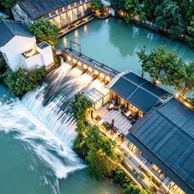Hidden Cloud Villa · Qingcheng Cliff Hot Spring Resort (Dujiangyan Scenic Spot) Hotels near Panda Valley