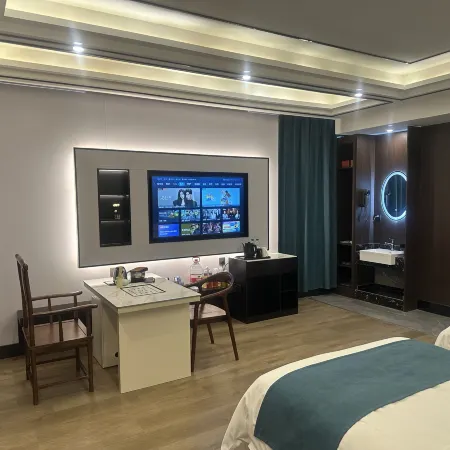 Yunchao Light Luxury Hotel (Xinye Chaoyang Road)