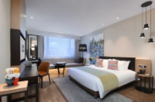 Campanile Hotel (Shenzhen Longcheng Plaza  Metro Station)