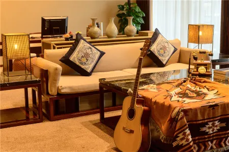 Tongquetai Jinling Grand Hotel
