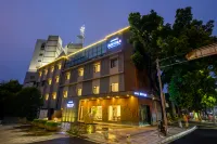 EZ Hotel (Ningbo Tianyi Square Town God's Temple Subway Station) Các khách sạn gần Chengnan Gongguan Commercial Street