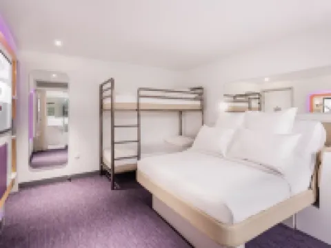 Yotelair Singapore Changi Airport Hotels near The Shilla Duty Free Singapore (Changi Airport T3 Departure Transit Hall Gate B)