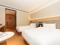 全季酒店(上海中山公园店) - 高级双床房
