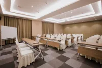 Qingcheng Holiday Hotel