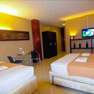 Royal Coast Tourist Inn and Restaurant Rooms